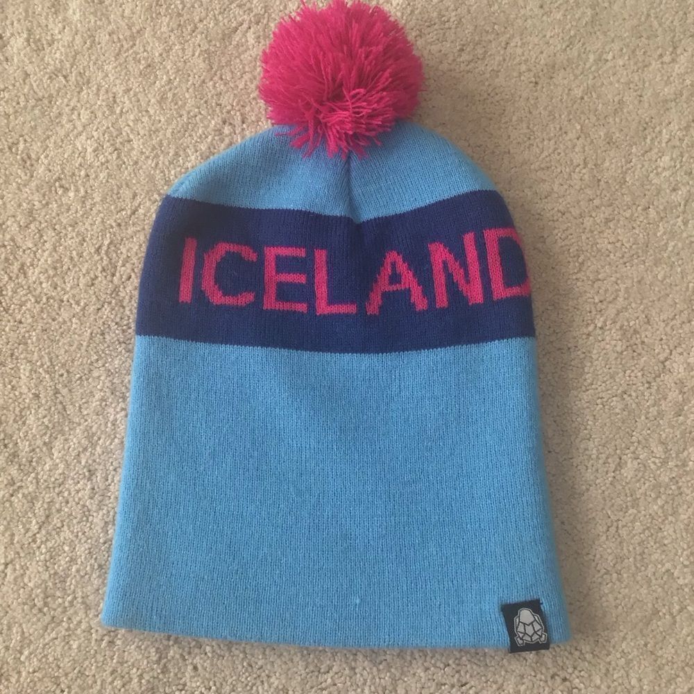 I Don't Speak Icelandic Unisex ICELAND Blue Pink BOBBLE Beanie Hat